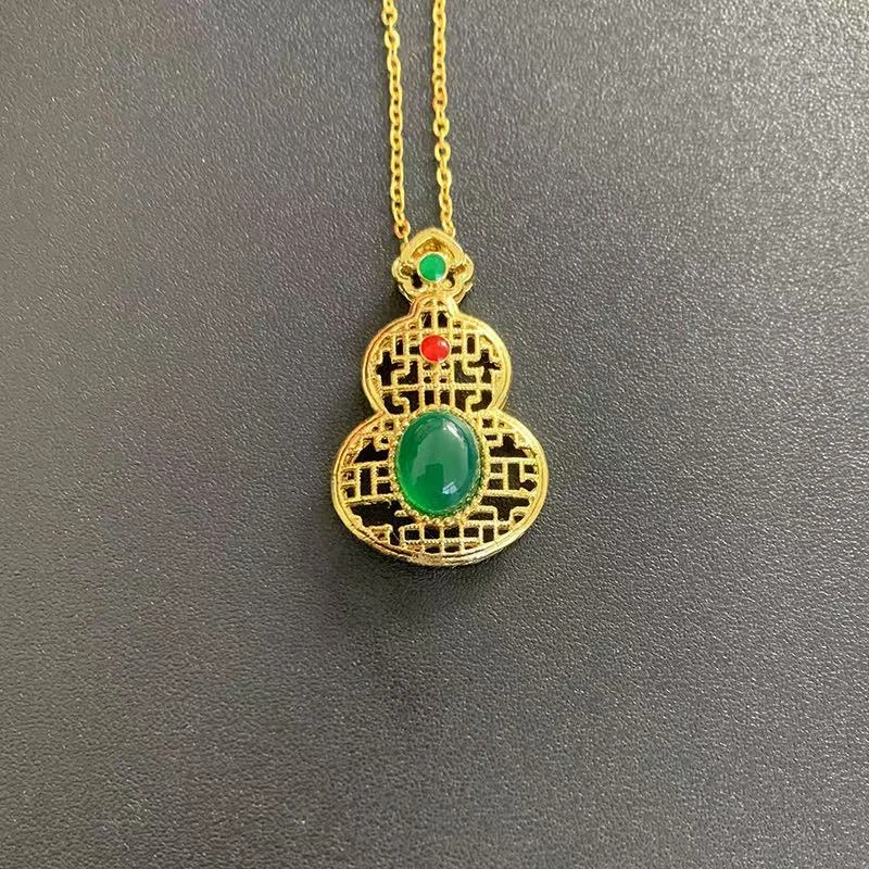 （七七甄选）时尚大气轻奢玉髓葫芦吊坠合金镶嵌赠合金链