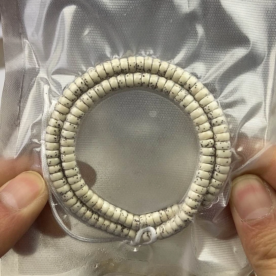 吊坠星月菩提63半壁留白，120颗