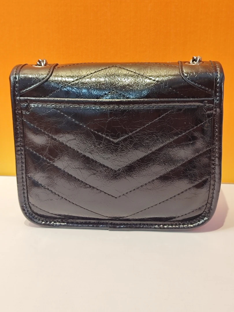 【福宝】高奢真皮女包时尚百搭便携黑小邮差