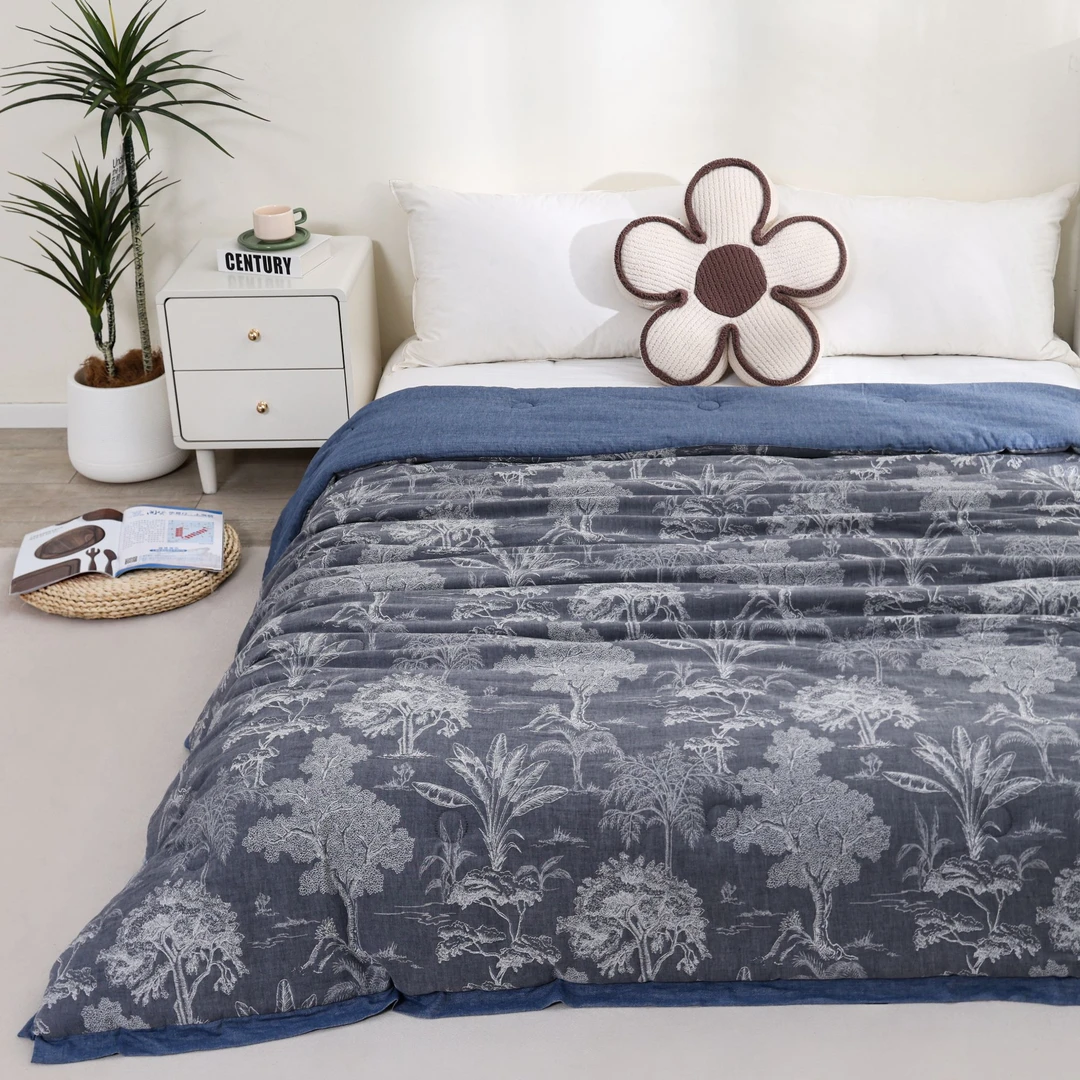 XDONGY（冬云家纺）高端230*250双层纱暮云春树灰色 进口羊毛冬被