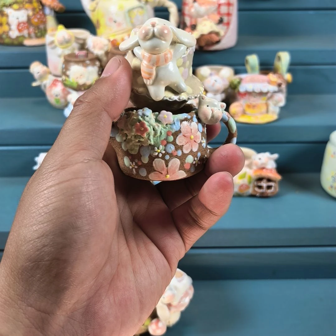 甜***C水壶和飞碟兔 手绘多肉花盆