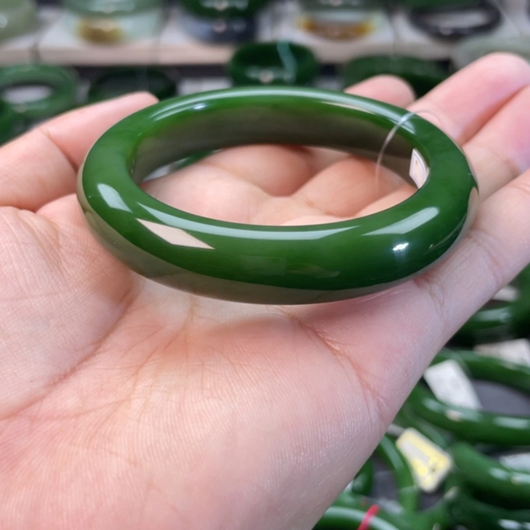 和田玉（碧玉）手镯未镶嵌