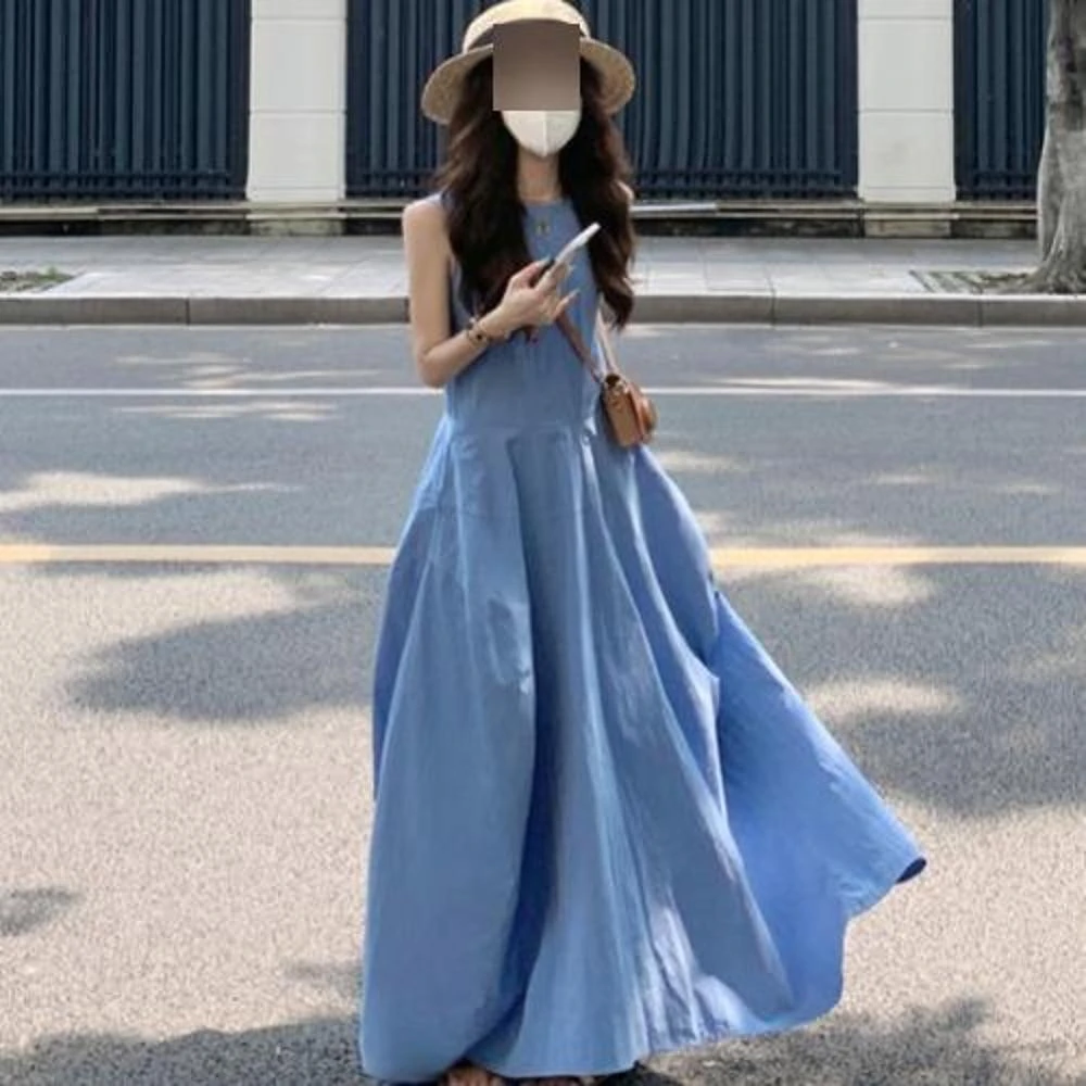 法式气质蓝色背心连衣裙女装夏季新款休闲海边度假收腰显瘦长裙子