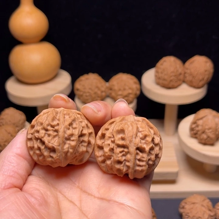 文玩核桃吊坠38苹果园