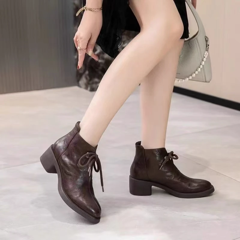 C2141 咖色  秋冬平跟圆头舒适真皮女士短靴  马丁靴