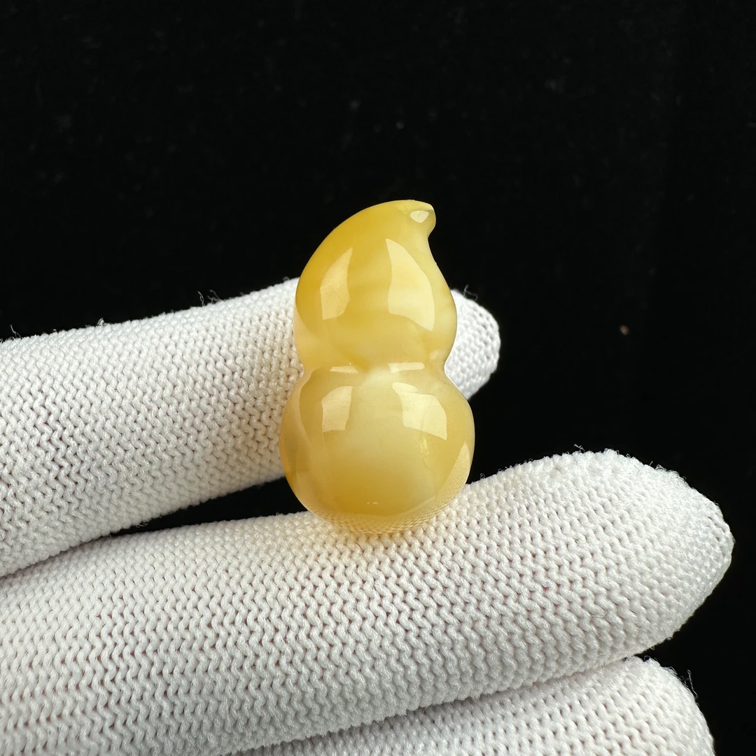 Y3380天然原矿蜜蜡鸡油黄葫芦15x26.7mm抖音基地质检发货