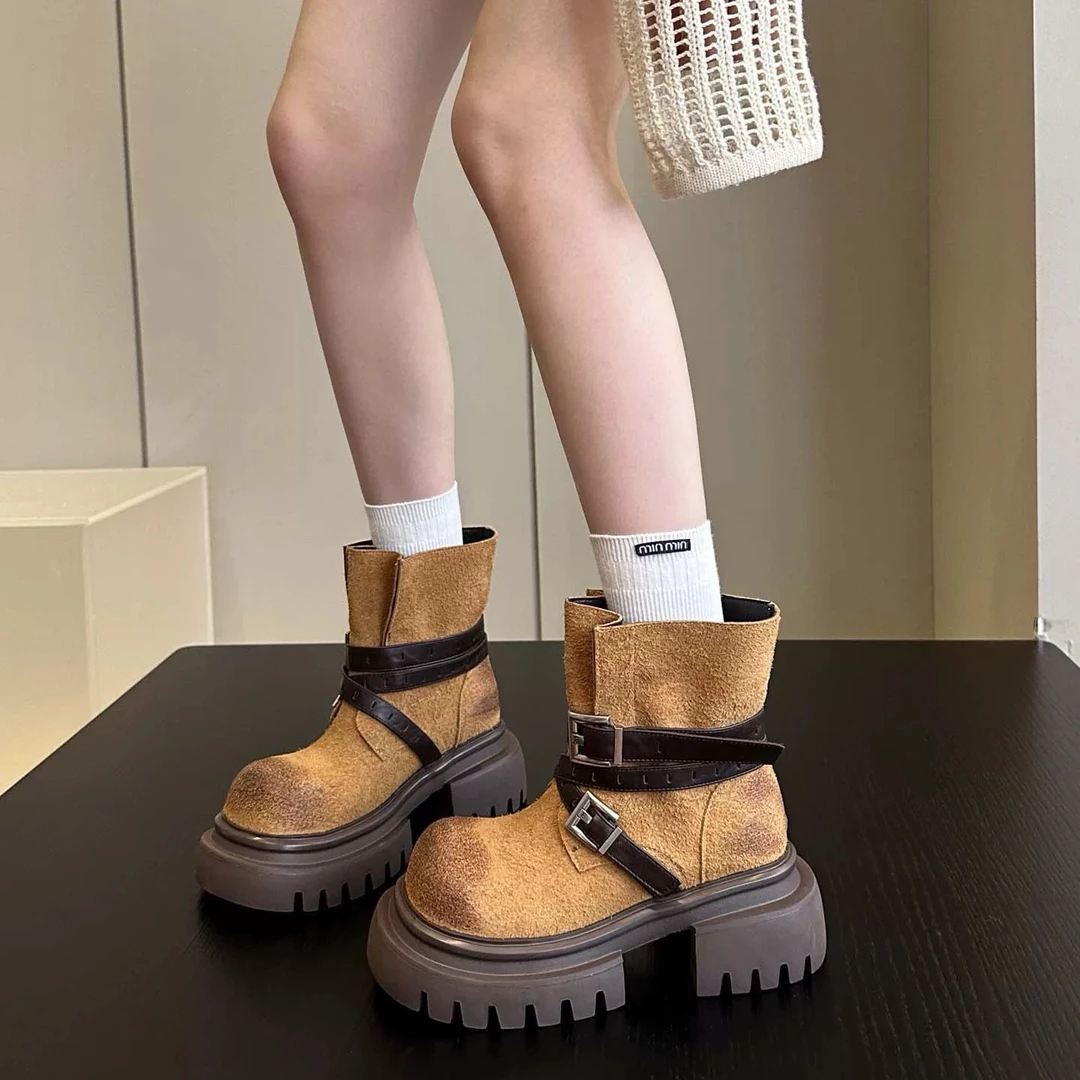 郭姐甄选～585-1潮酷辣妹新款真皮小众擦色增高厚底马丁靴女短靴子