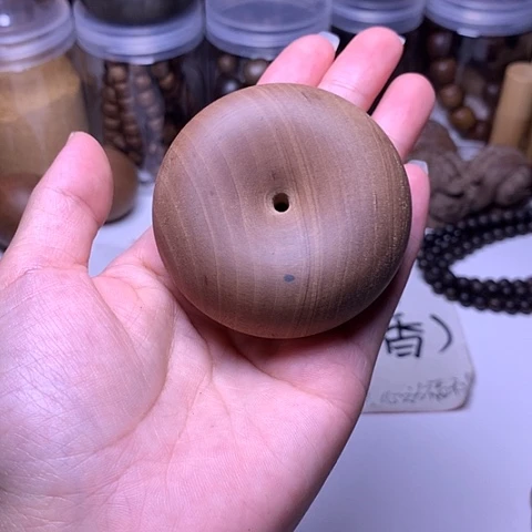 檀香木把件老山檀香大面包圈微瑕
