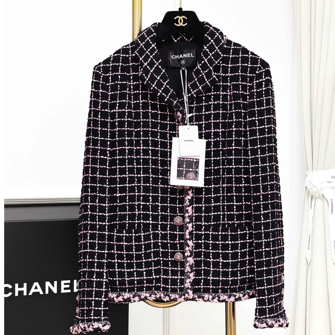 99新 Chanel/香奈儿 38码23K黑粉格纹翻领长袖粗花呢外套