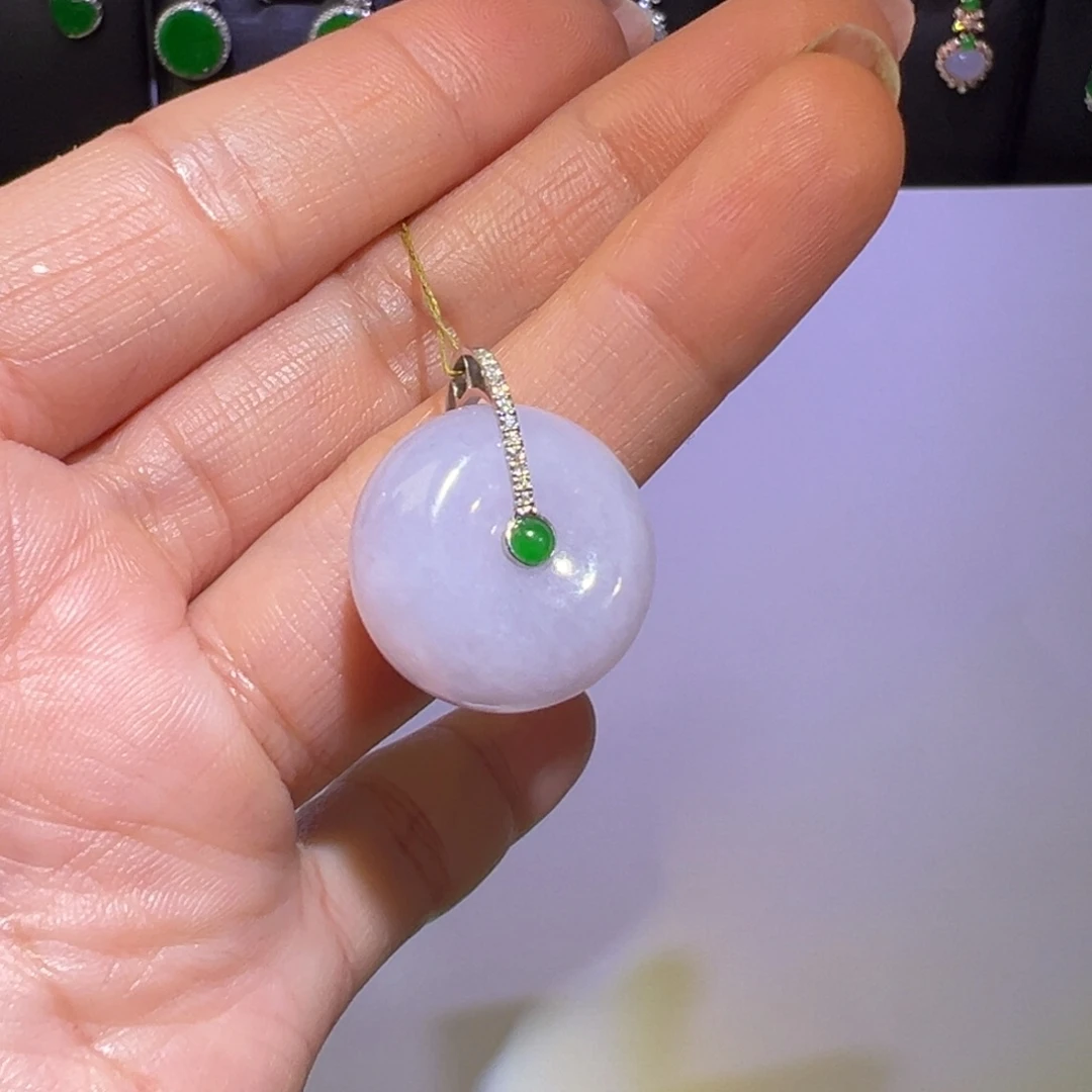 翡翠颈饰18K金镶嵌吊坠