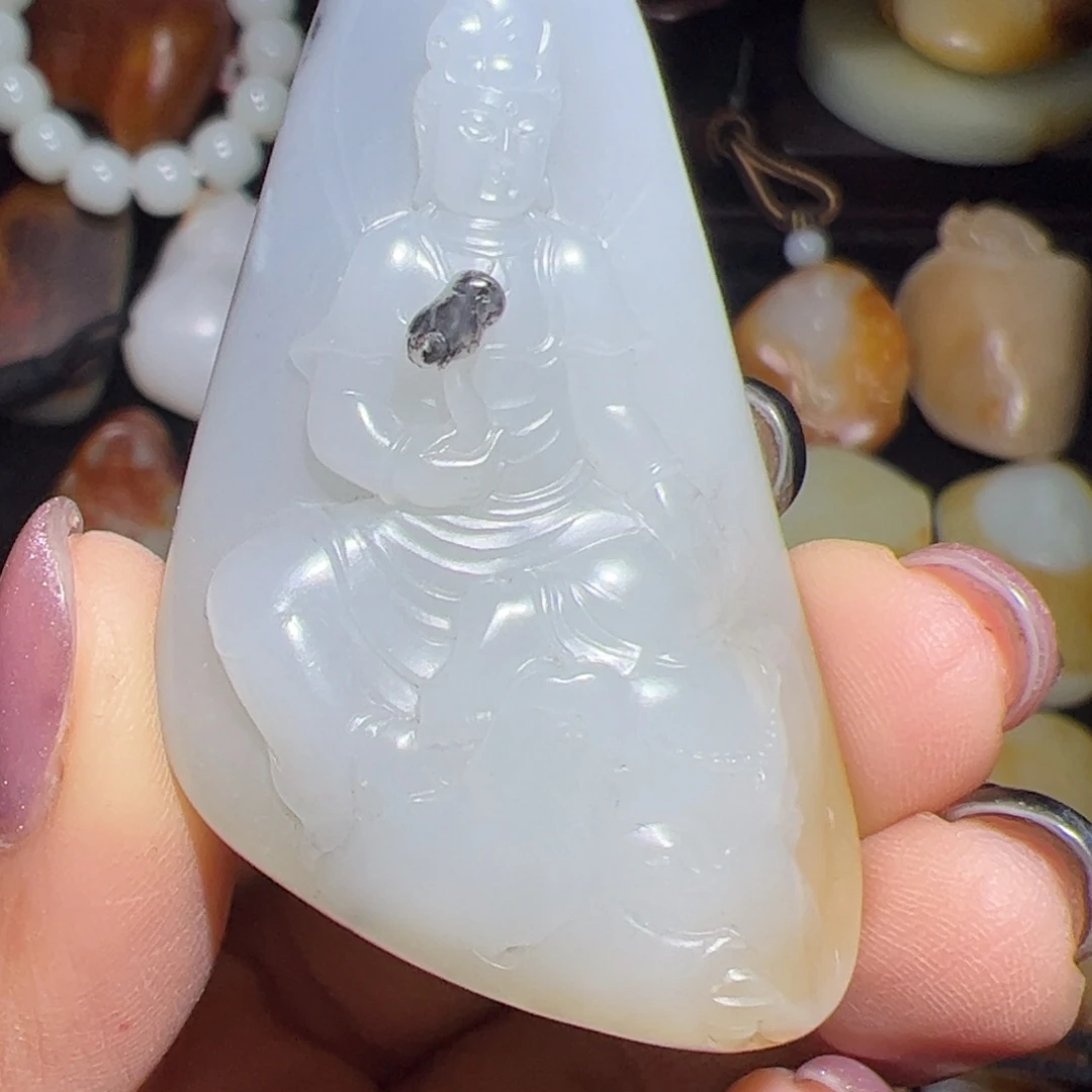 和田玉未镶嵌颈饰