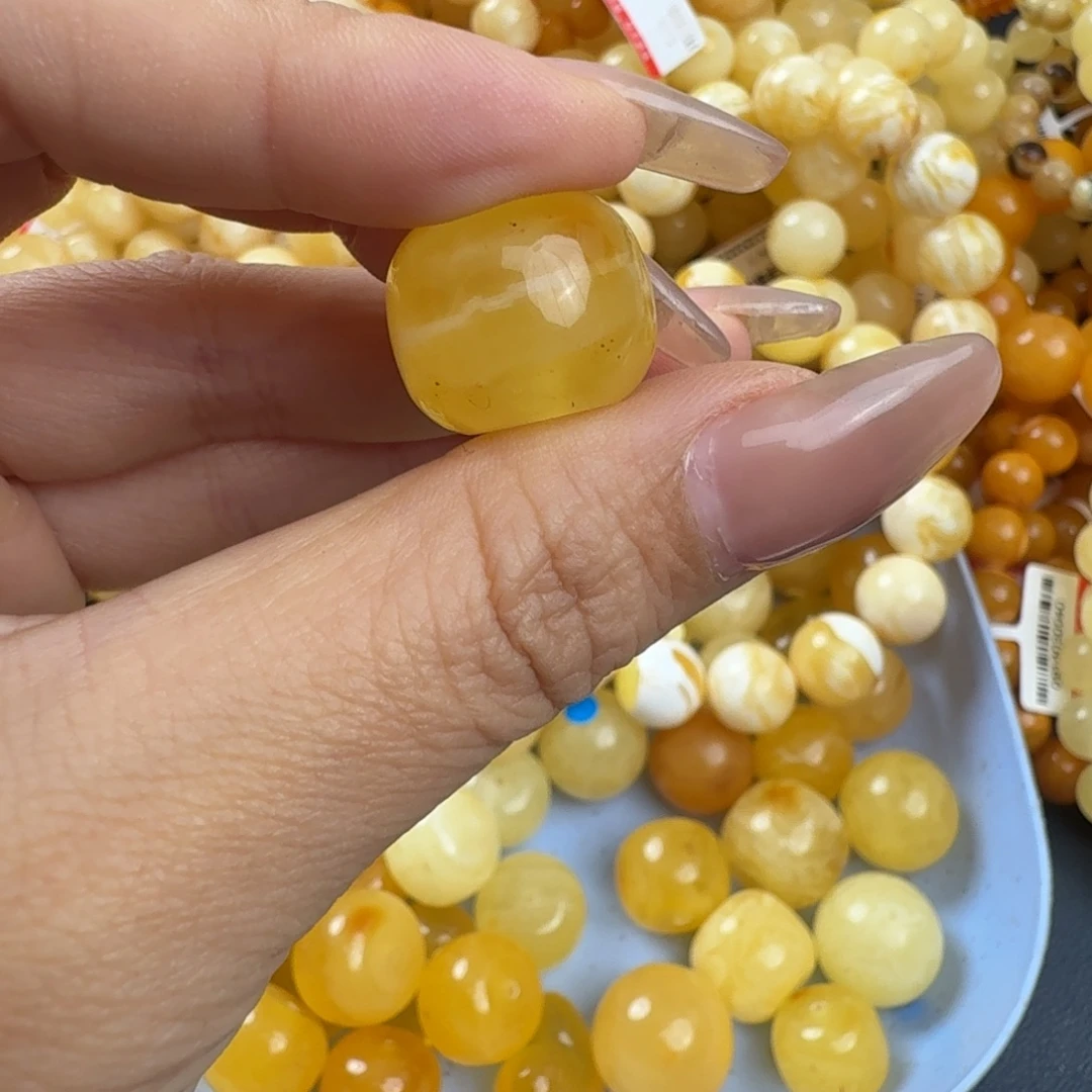琥珀未镶嵌珠宝奇石