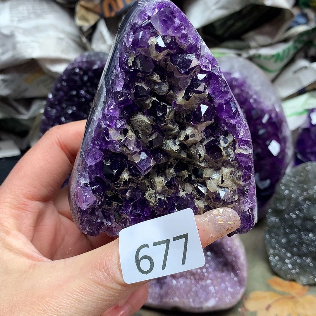 紫晶大型摆件（非配饰）未镶嵌