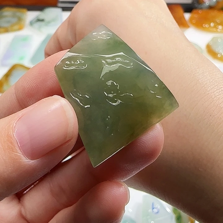 定制翡翠未镶嵌翡翠定制