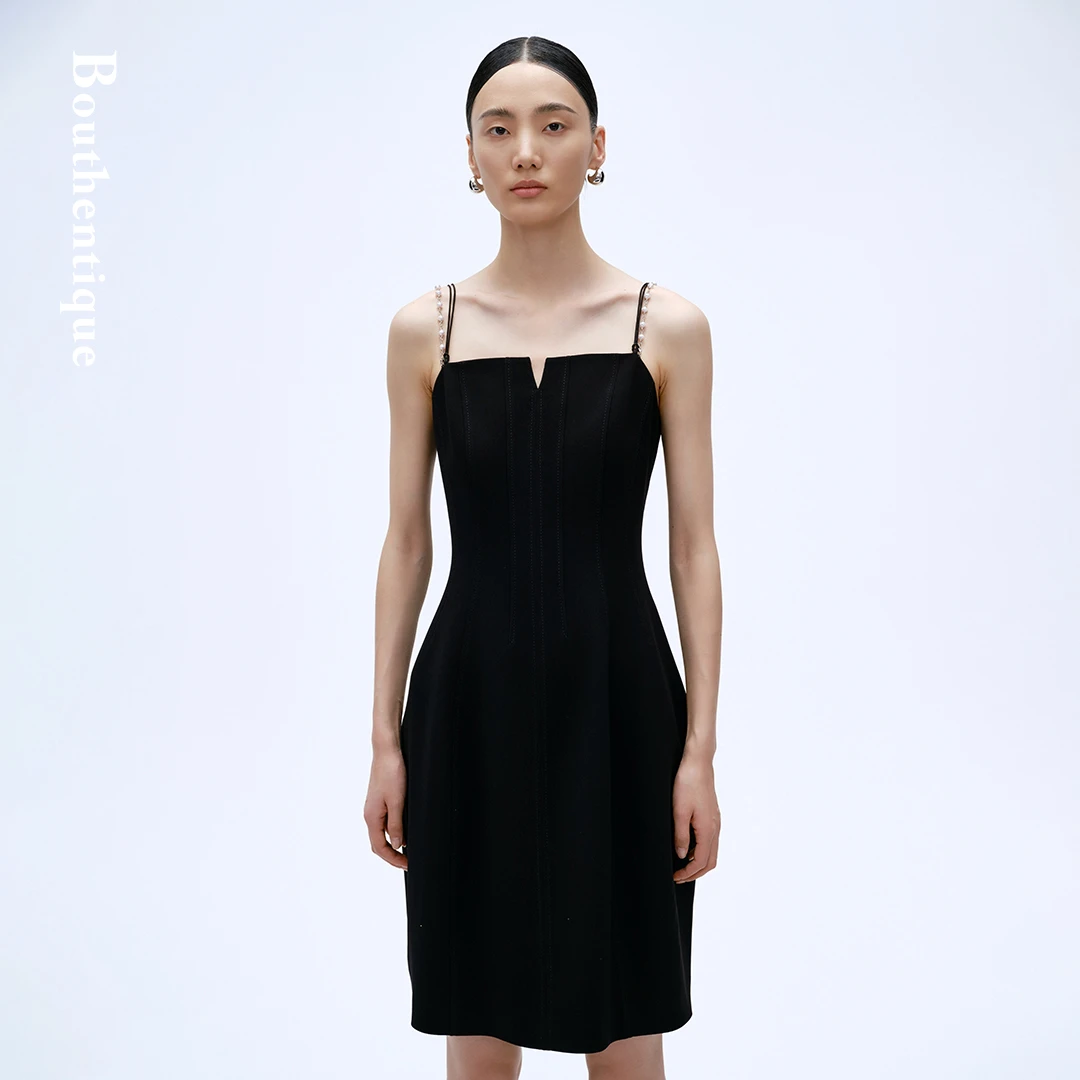 Bouthentique可拆卸珍珠装饰链条无袖连衣裙224141D1A18