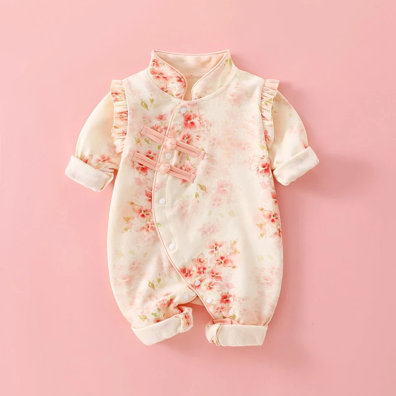 新生婴儿国风连体衣春秋宝宝中式衣服女童粉丝桃夭哈衣春装外出服