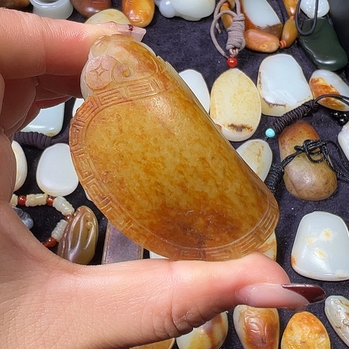 梦***昔和田玉未镶嵌吊坠(不含链)