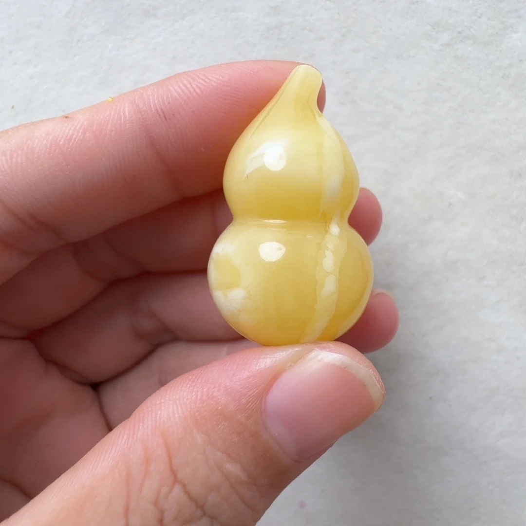 蜜蜡未镶嵌珠宝奇石超过七天不退不换