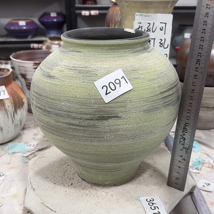 摆件高23，口11，无孔瑕疵处理口磕碰