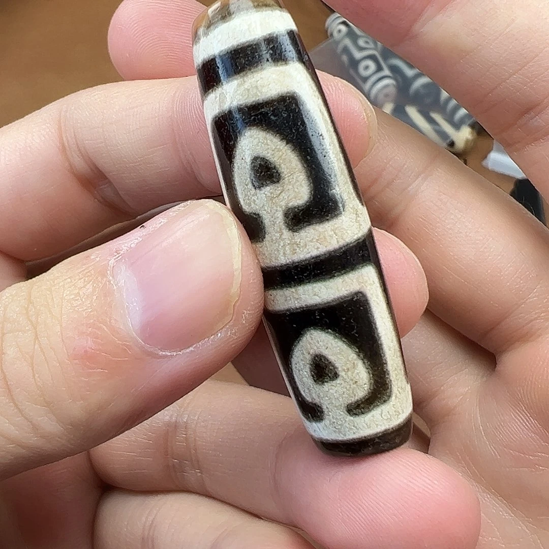 玛瑙/玉髓合金颈视