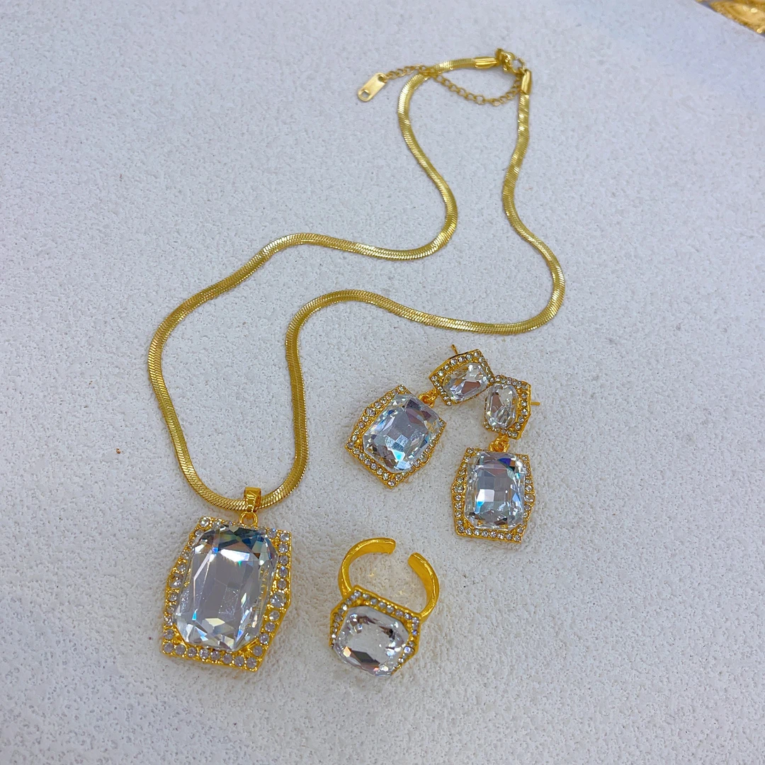 钛钢项链 1114新款三件套首饰耳环项链戒指爆款白搭时尚金色