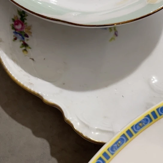 平*～瓷器上还有一些花纹