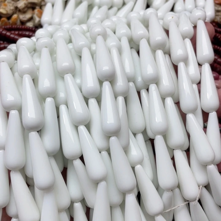 玛瑙/玉髓合金珠宝半成品一条10x30m瓷白玛瑙水滴