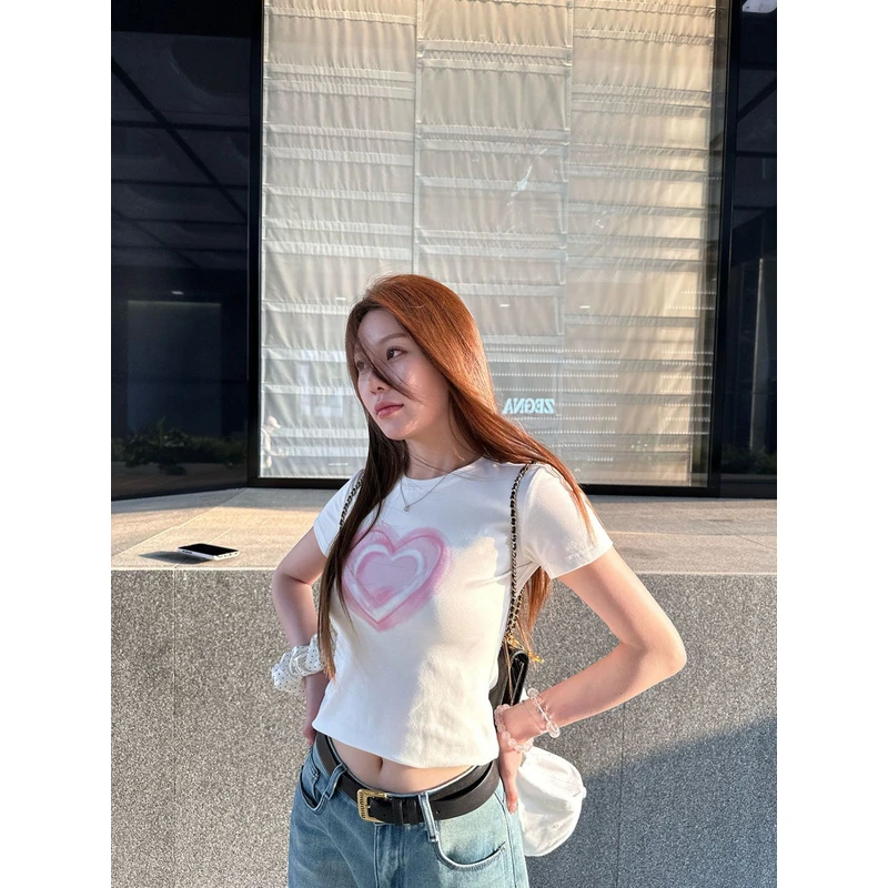 【ZHAP】新款正肩短袖晕染爱心印花高弹t恤女2025夏季流行舒适百搭
