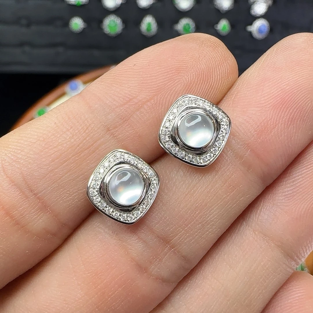 翡翠18K金镶嵌耳饰天然翡翠