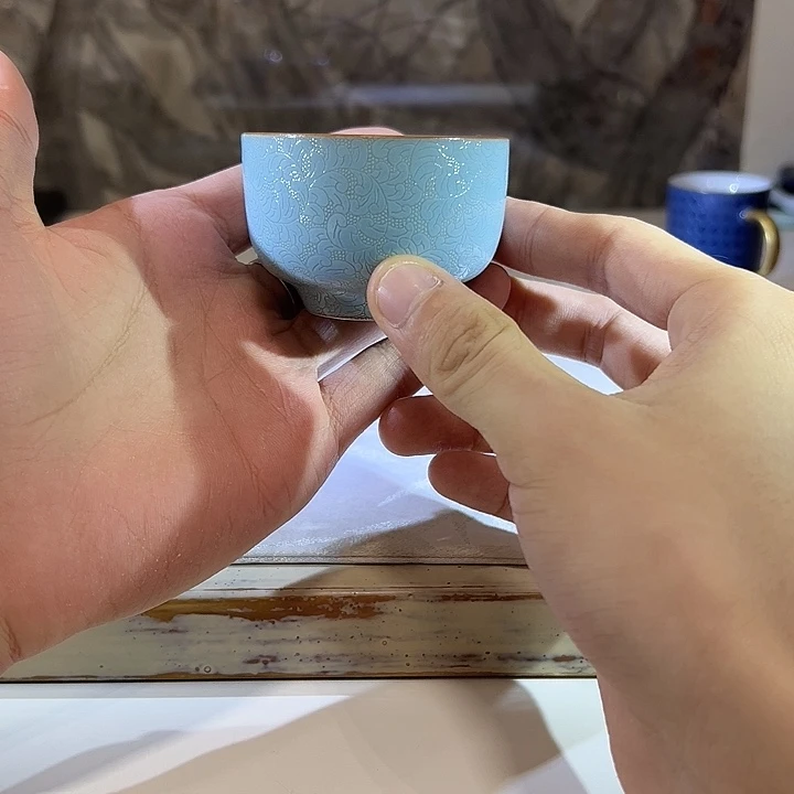 古帛扒花工艺汝窑听泉杯