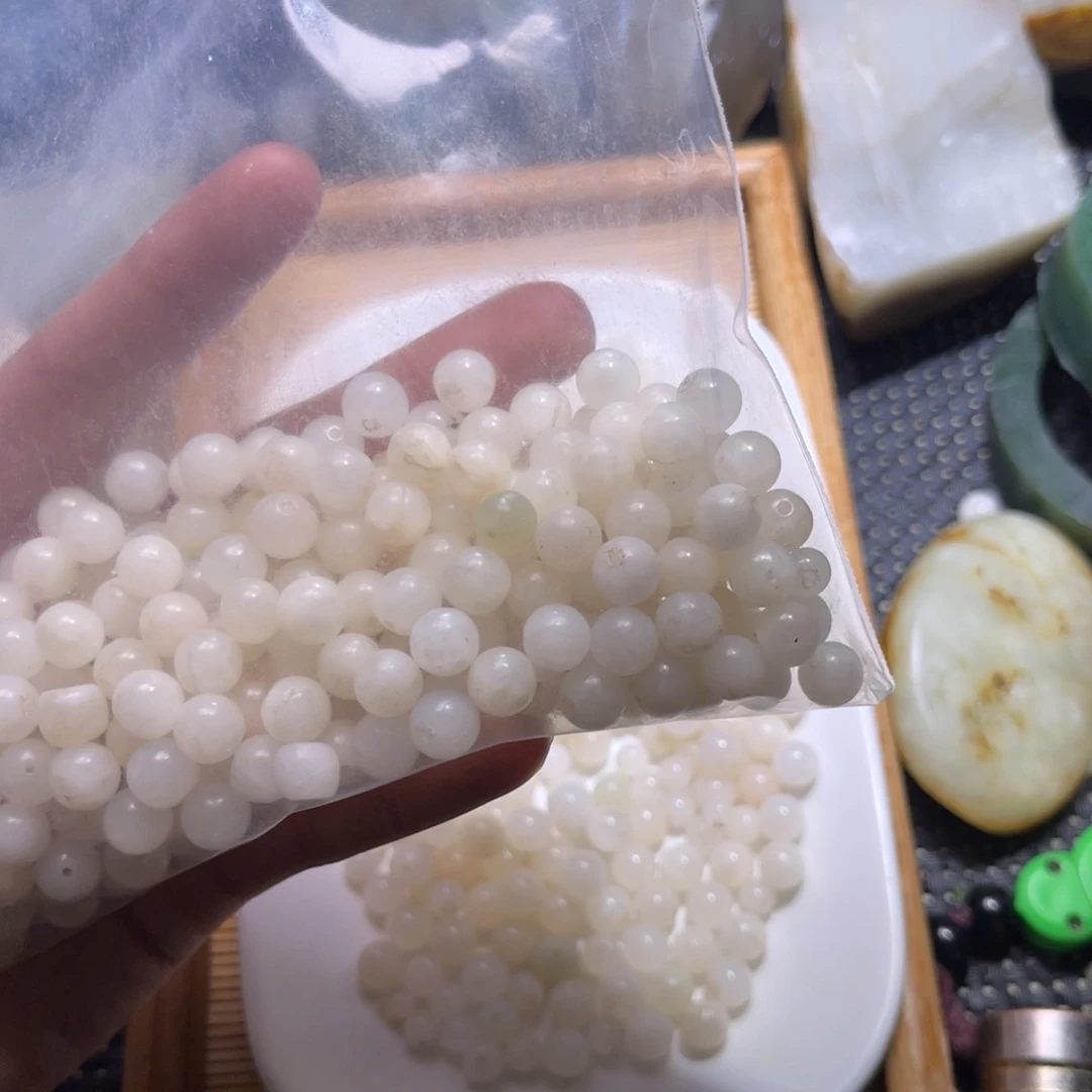 未镶嵌和田玉挂件亚*情