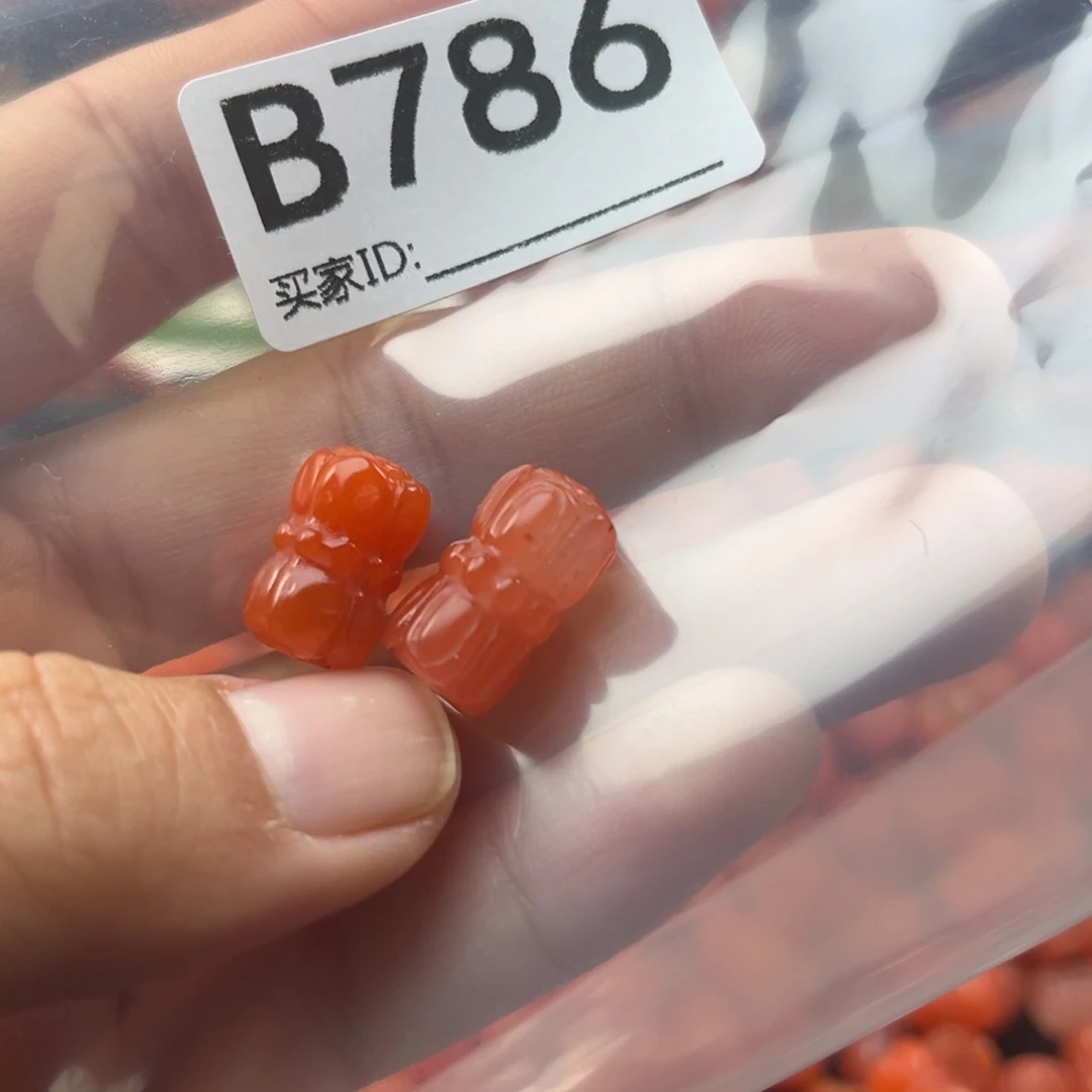 南红玛瑙未镶嵌珠宝奇石