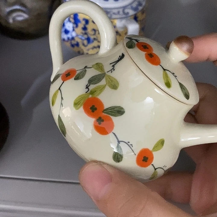 陶瓷艺术品及陶瓷壶