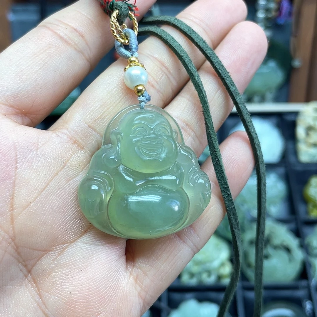 蛇纹石玉未镶嵌颈饰