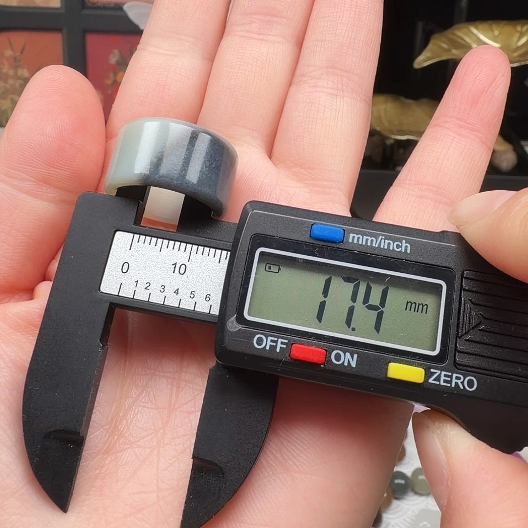 和田玉未镶嵌戒指