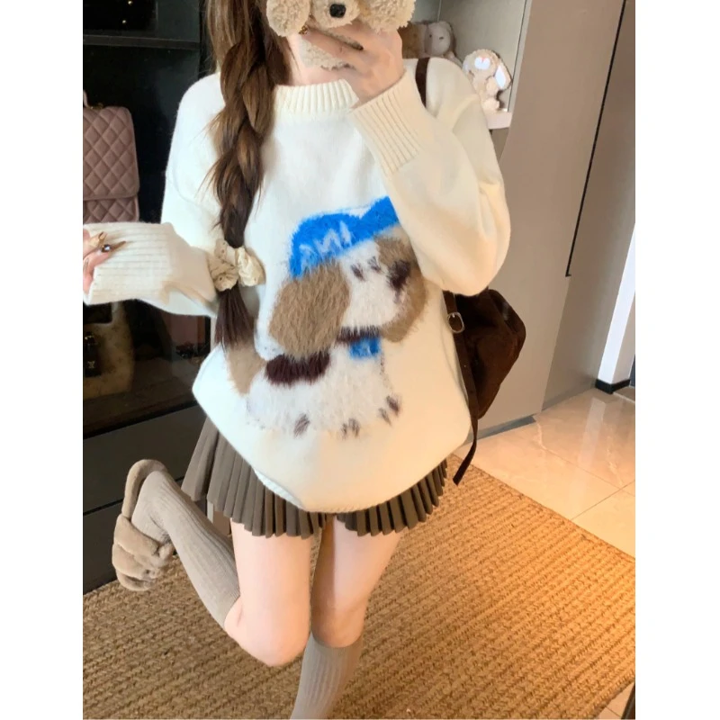 百搭毛绒小狗圆领毛衣女秋季2025新款休闲宽松显瘦慵懒风针织上衣