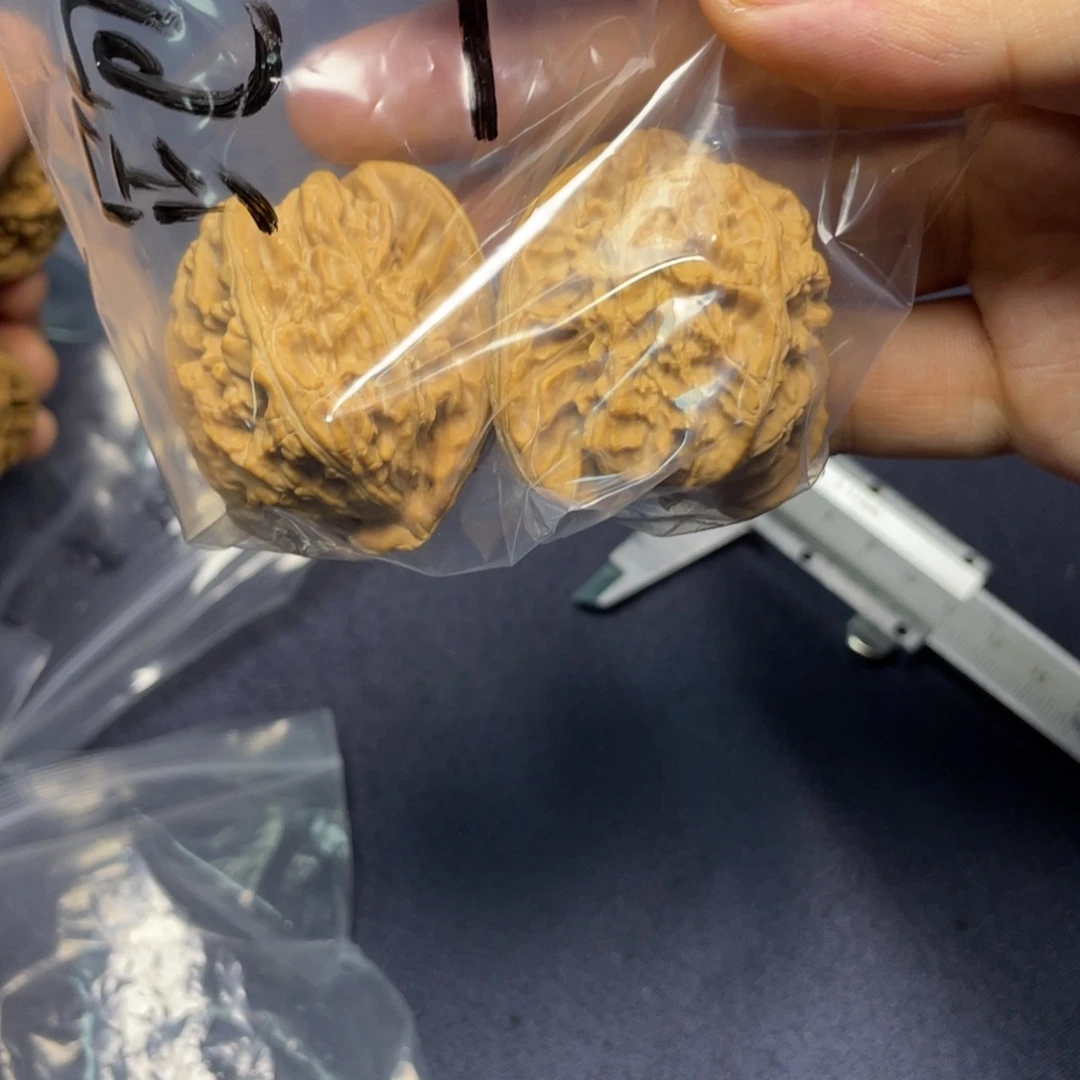 跑***桃核桃手串/手链三角白