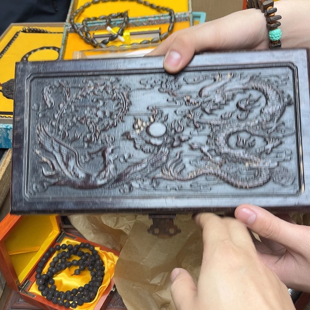 大叶紫檀（黑酸枝木类）