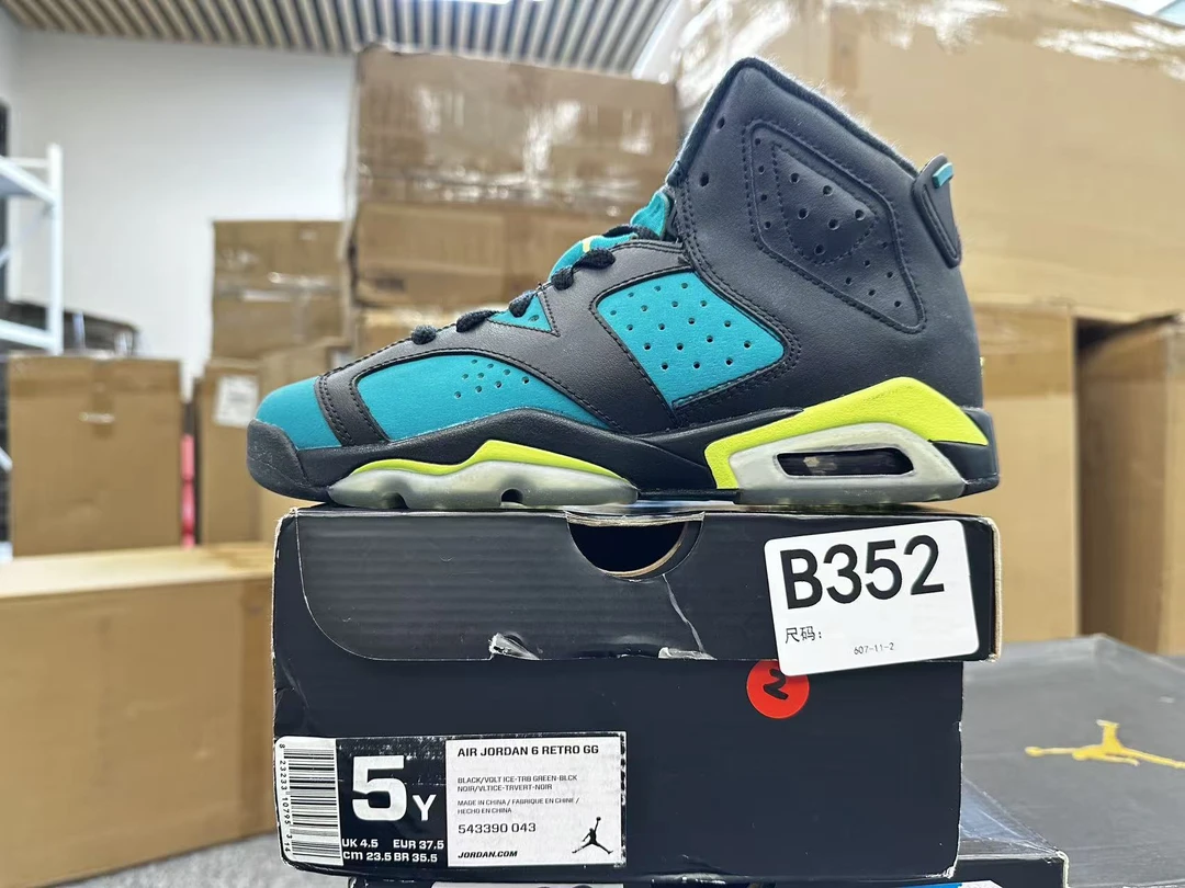 Nike  aj6黑蓝 全新原盒  37.5码  11月20  B352  bai