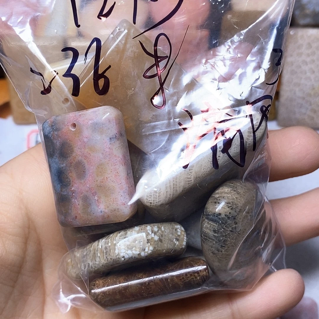 硅化玉颈饰未镶嵌清*卍