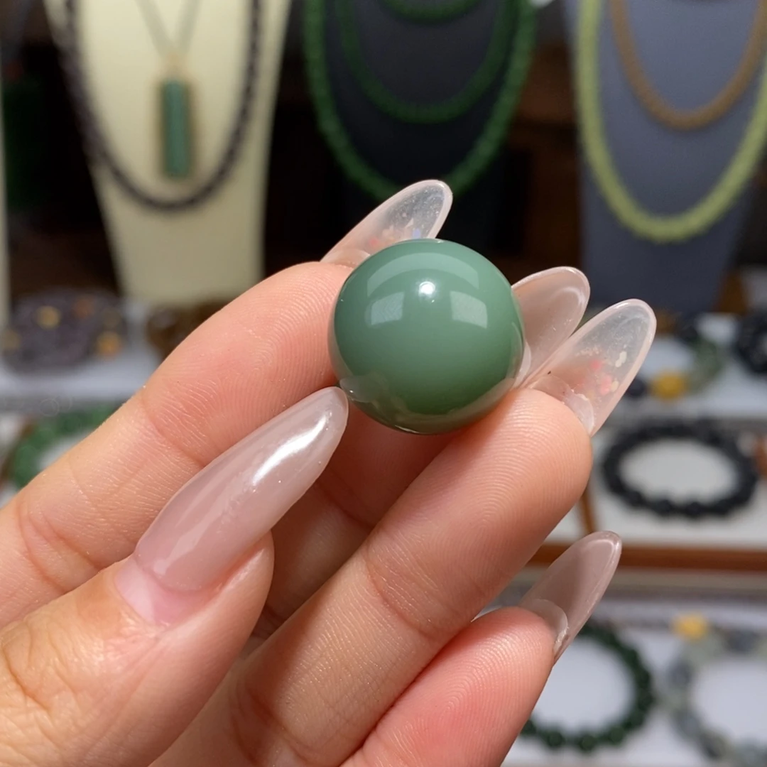 和田玉未镶嵌吊坠(不含链)18