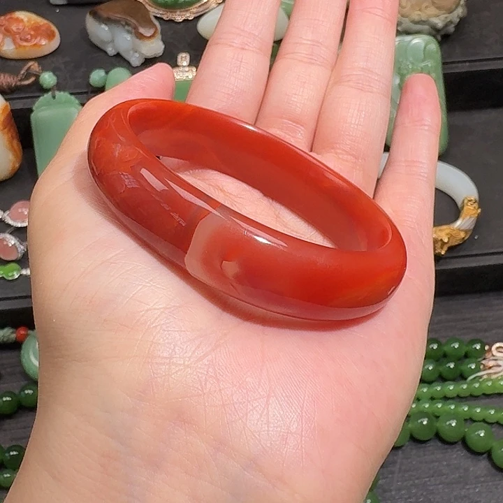 清***7未镶嵌南红玛瑙手镯原矿
