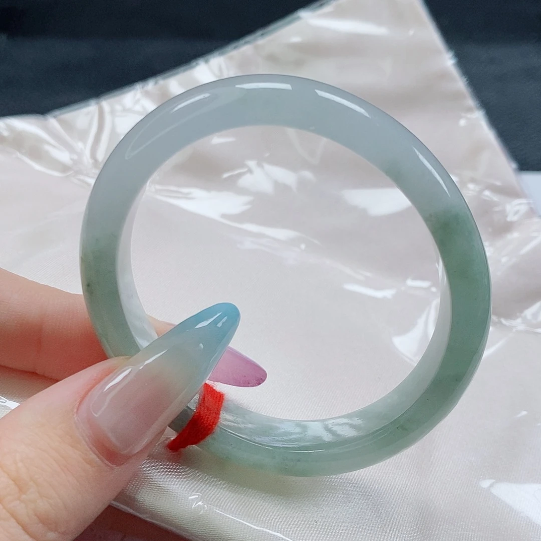 【闪购商品】未镶嵌手镯（贵妃镯）翡翠460号
