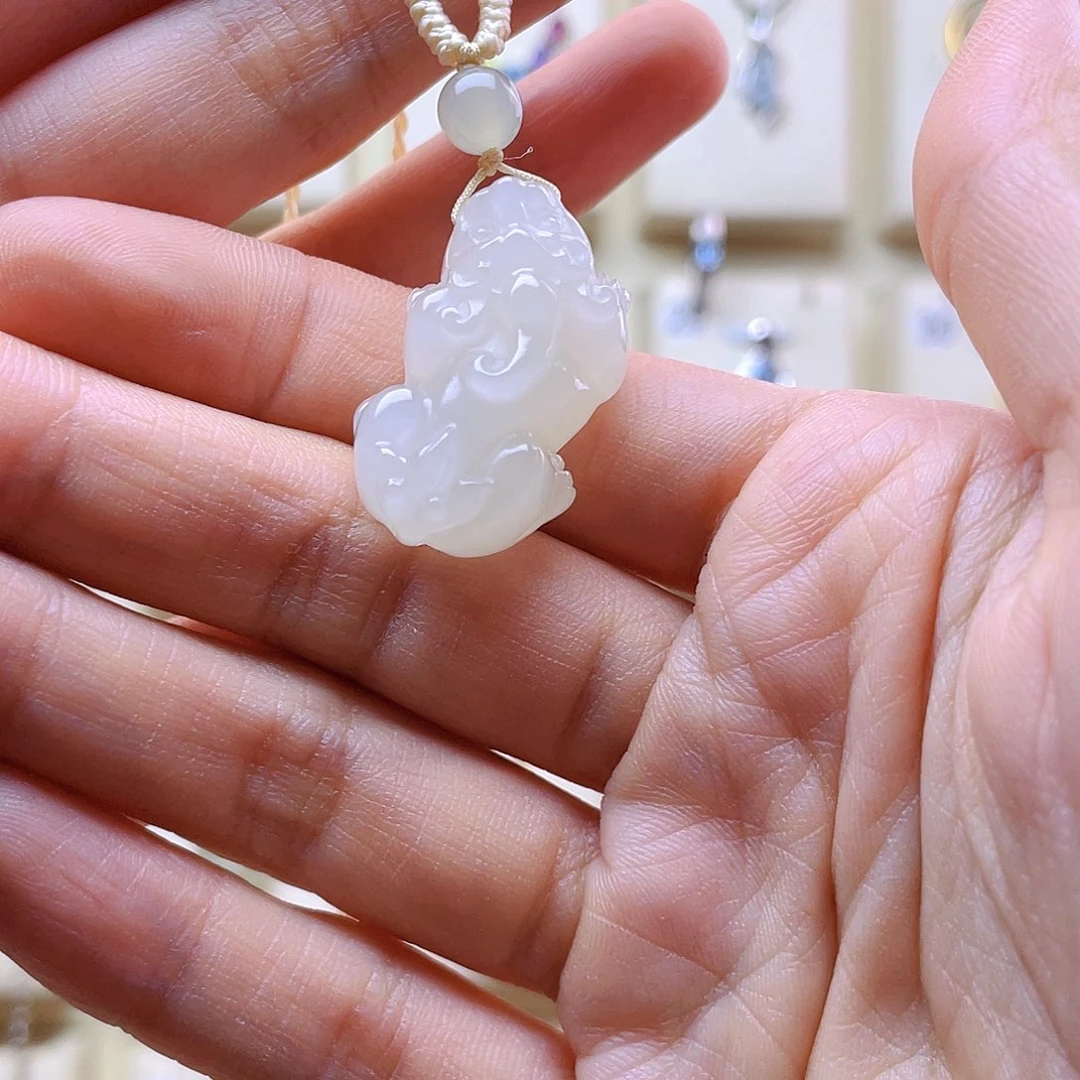 和田玉未镶嵌吊坠(赠链)筠**书