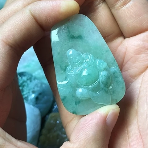 翡翠未镶嵌颈饰天然