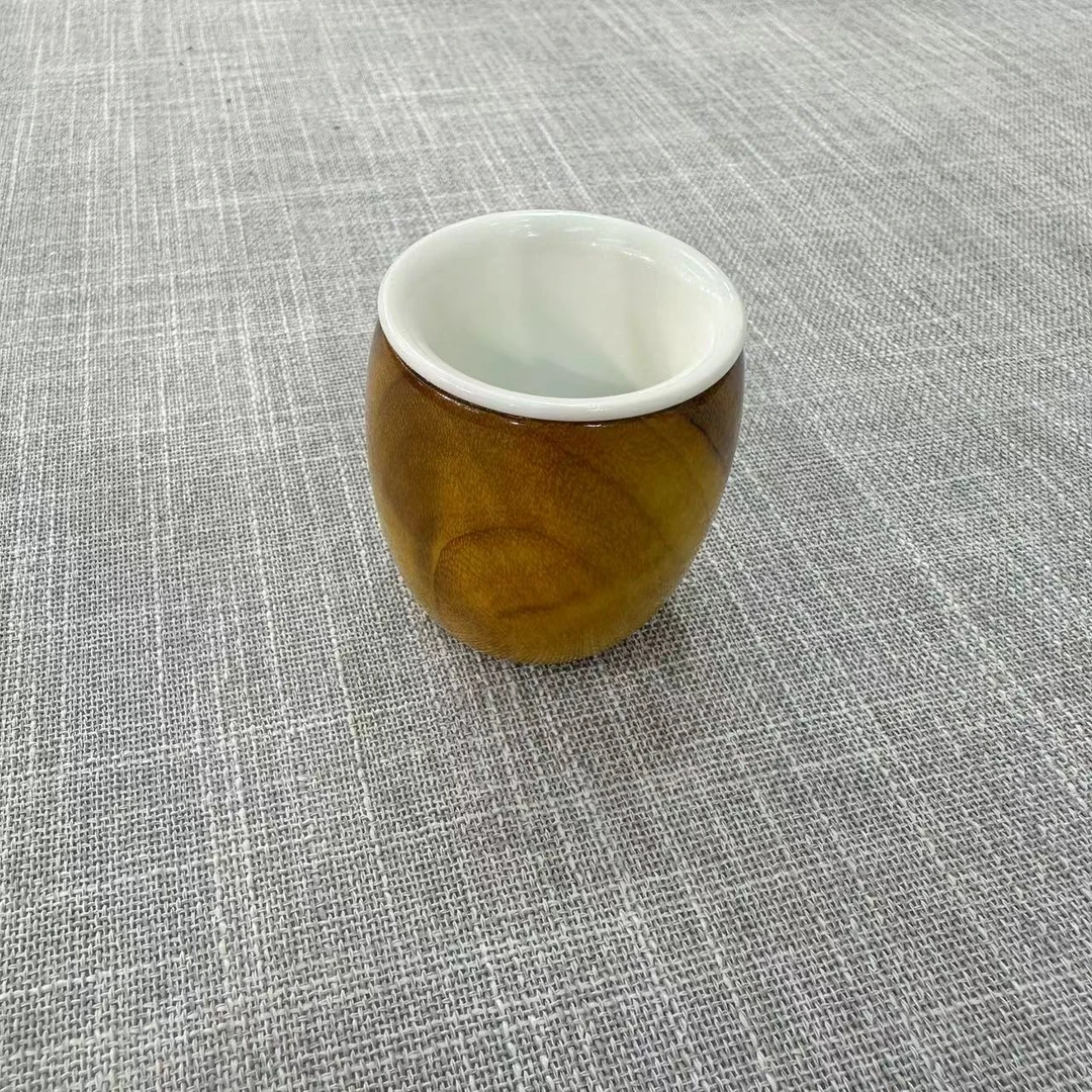 金丝楠素面主人杯（高杯） 尺寸：5*4.5m