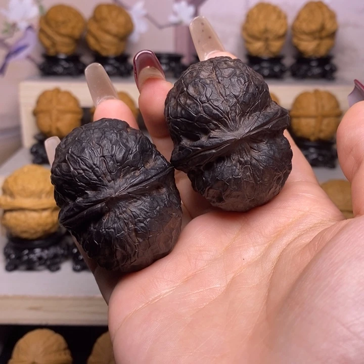 文玩核桃把件7Y—玉罗汉元宝地闷48尺50克