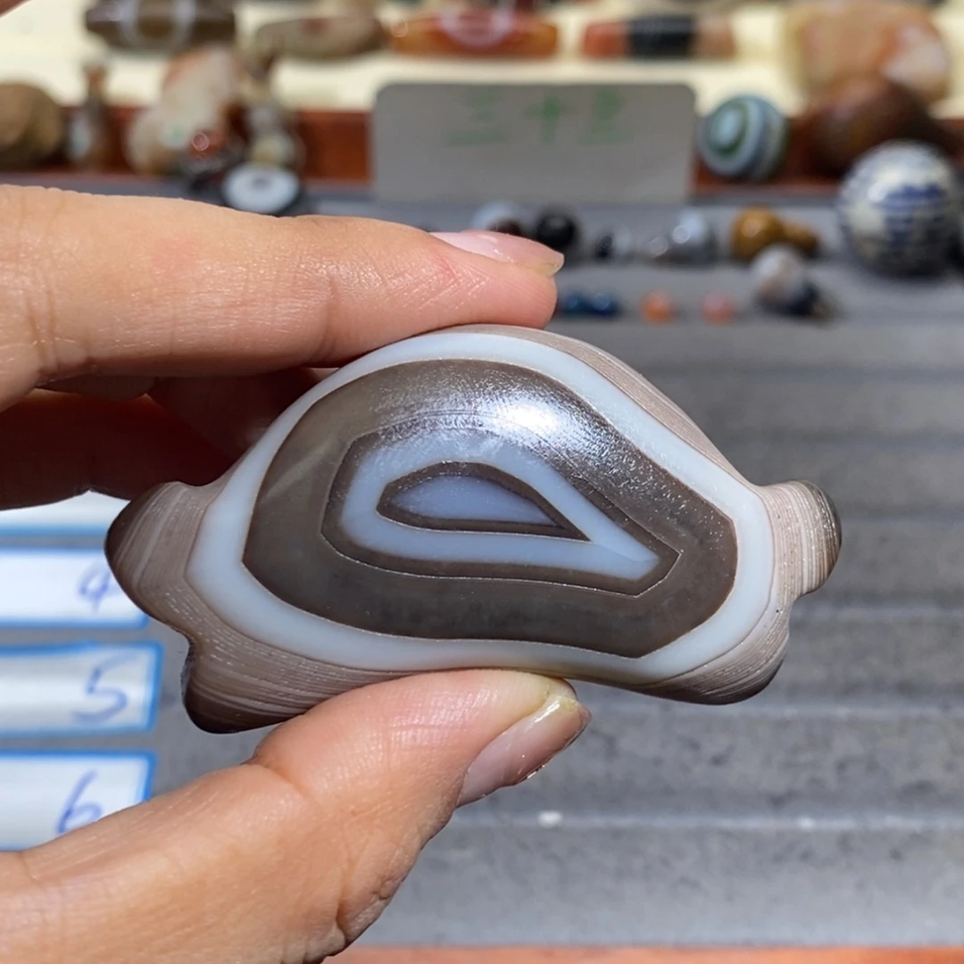 请***下玛瑙/玉髓合金颈饰