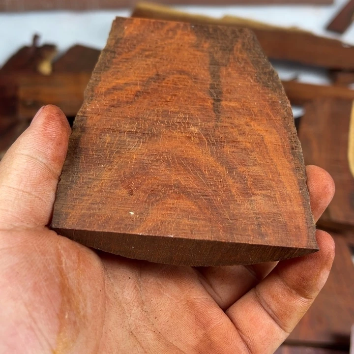 檀香紫檀（小叶紫檀）泰**若