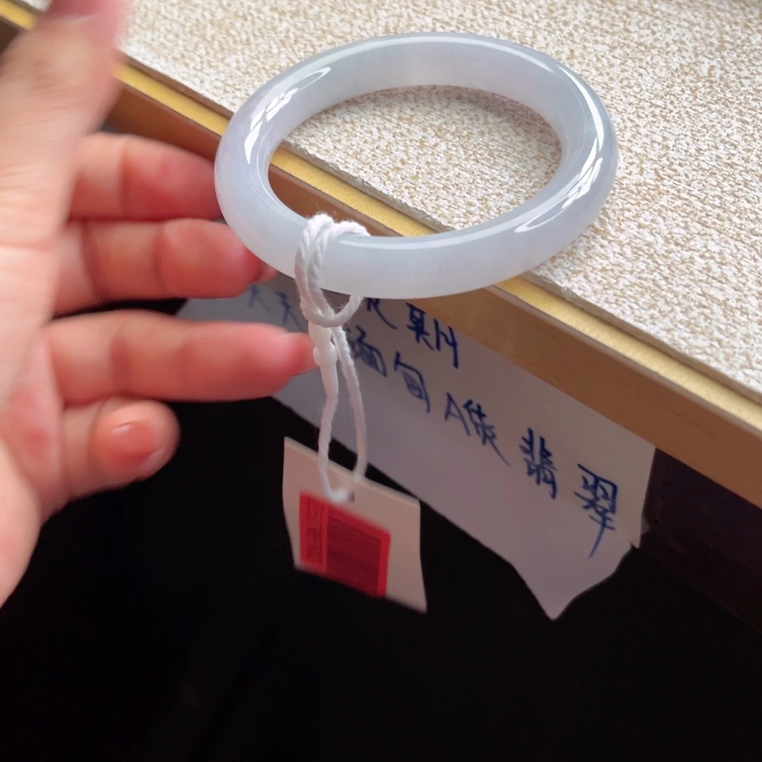 翡翠未镶嵌手镯手镯